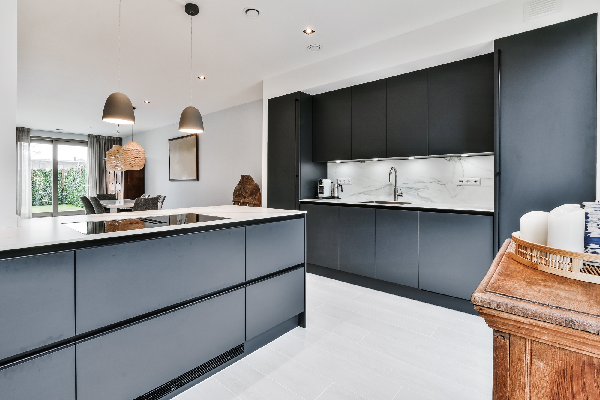 Cocina moderna atemporal colores neutro